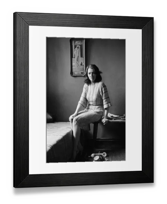 Framed Print : Christine Keeler in her London flat. 19th June 1980 Framed Print : Christine Keeler in her London flat. 19th June 1980