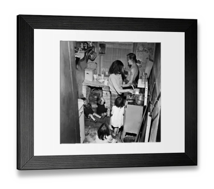 Framed Print : Mr Sutton Pownall, a gravedigger, lives at Number Two Court, Dickenson Street, Oldham Framed Print : Mr Sutton Pownall, a gravedigger, lives at Number Two Court, Dickenson Street, Oldham