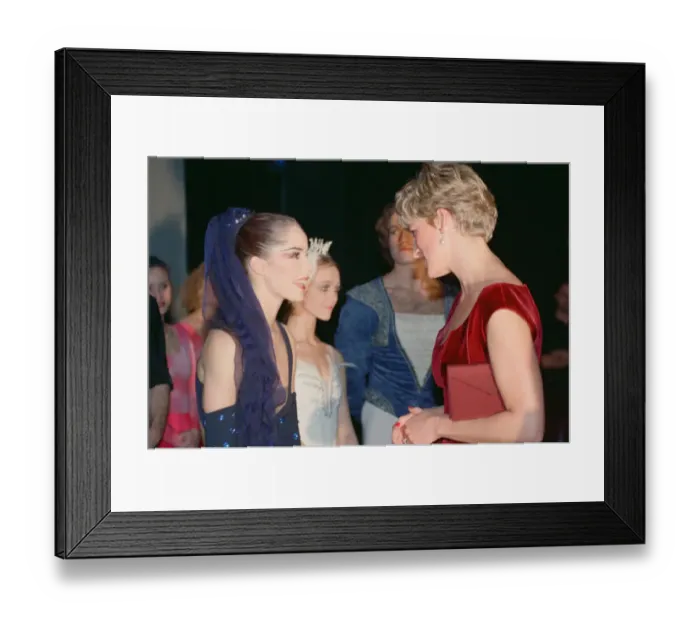 Framed Print : Princess Diana meets the young star ballerina Darcey Bussell (22 years old