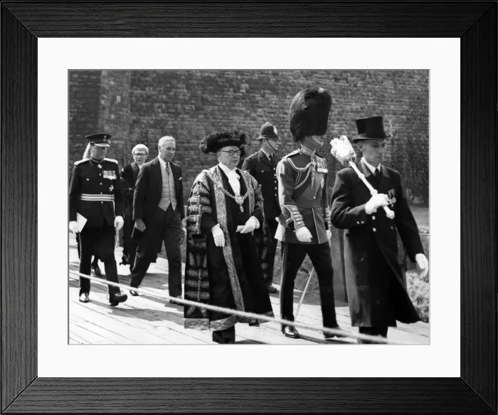 Framed Print : HRH Prince Philip, Duke of Edinburgh, leaves the Castle after Freedom Ceremony Framed Print : HRH Prince Philip, Duke of Edinburgh, leaves the Castle after Freedom Ceremony