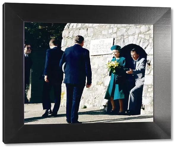 Royal visit, Queen Elizabeth II visiting Wales. Pictured at Atlantic College
