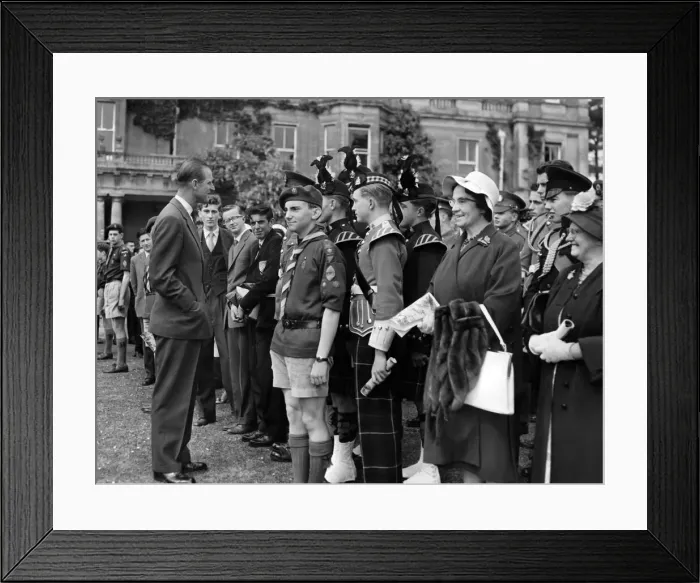 Framed Print : Prince Philip visiting Wales, he chats to young army apprentices during his visit to Framed Print : Prince Philip visiting Wales, he chats to young army apprentices during his visit to