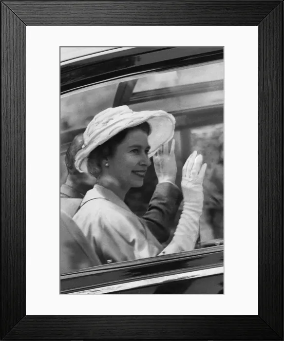 Framed Print : Queen Elizabeth II pictured during two day visit to the welsh capital, Cardiff, Wales Framed Print : Queen Elizabeth II pictured during two day visit to the welsh capital, Cardiff, Wales