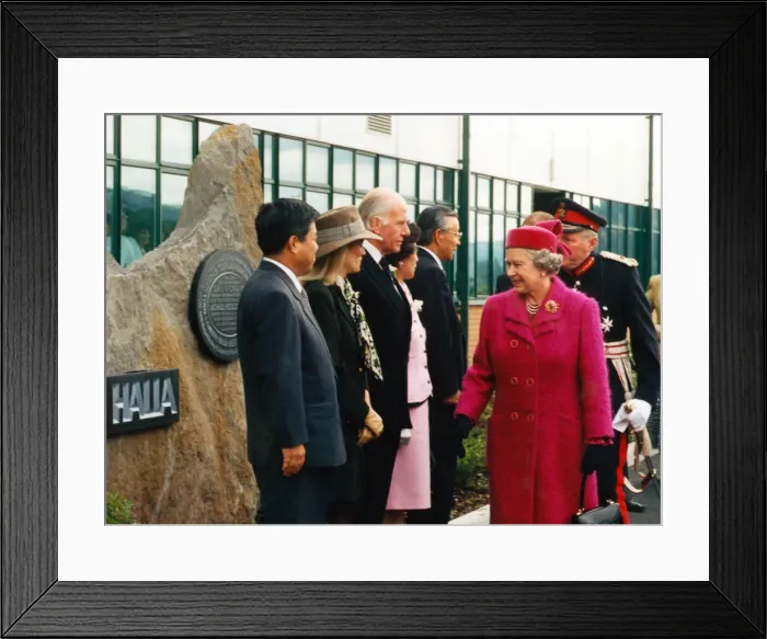 Framed Print : The Queen tours the Halla plant at Merthyr. 9th May 1997 Framed Print : The Queen tours the Halla plant at Merthyr. 9th May 1997