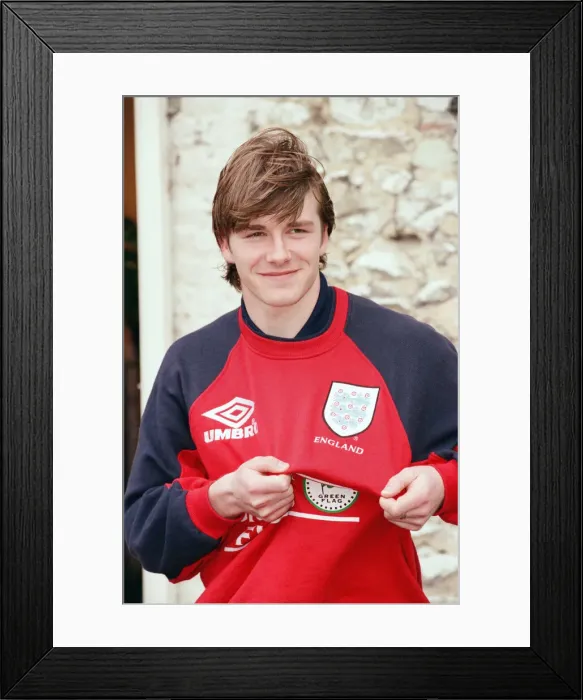 Framed Print : David Beckham, 21 years old, pictured at Bisham Abbey, where he is training with Framed Print : David Beckham, 21 years old, pictured at Bisham Abbey, where he is training with