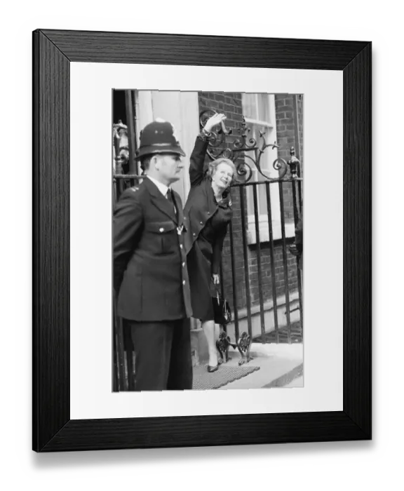 Framed Print : Margaret Thatcher PM pictured outside Downing Street, London, Sunday 18th April 1982 Framed Print : Margaret Thatcher PM pictured outside Downing Street, London, Sunday 18th April 1982