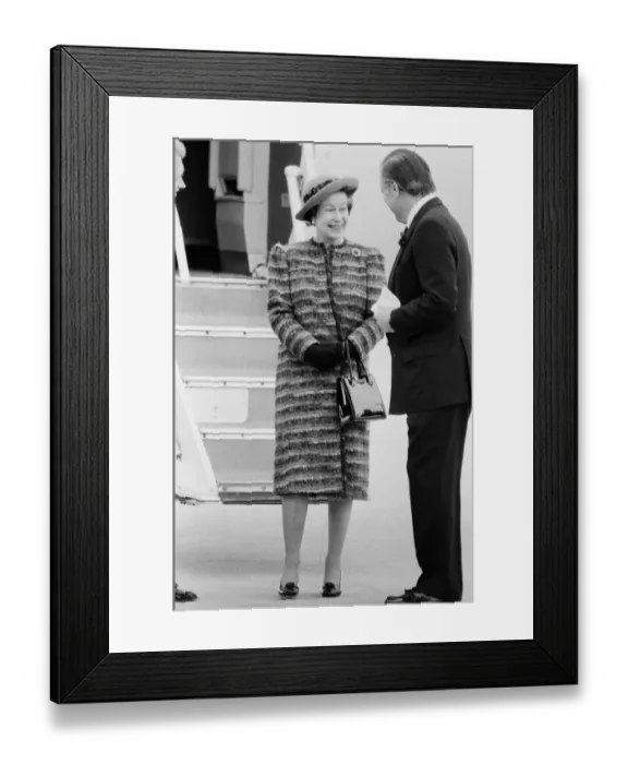 Framed Print : Queen Elizabeth II opens London City Airport, to the East of London Framed Print : Queen Elizabeth II opens London City Airport, to the East of London