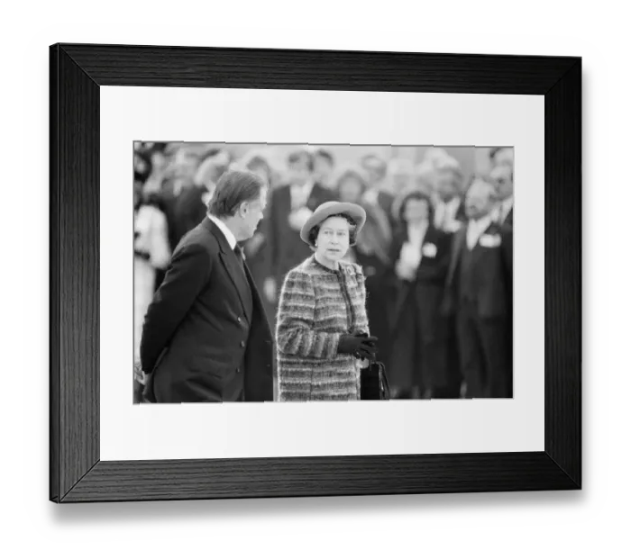 Framed Print : Queen Elizabeth II opens London City Airport, to the East of London Framed Print : Queen Elizabeth II opens London City Airport, to the East of London
