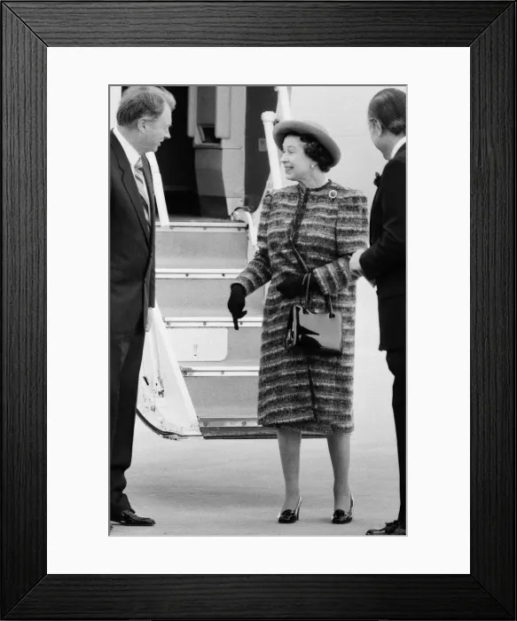 Framed Print : Queen Elizabeth II opens London City Airport, to the East of London Framed Print : Queen Elizabeth II opens London City Airport, to the East of London