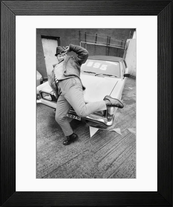 Framed Print : Liverpudlian comedian Alexei Sayle who stars in the BBC television comedy series Framed Print : Liverpudlian comedian Alexei Sayle who stars in the BBC television comedy series
