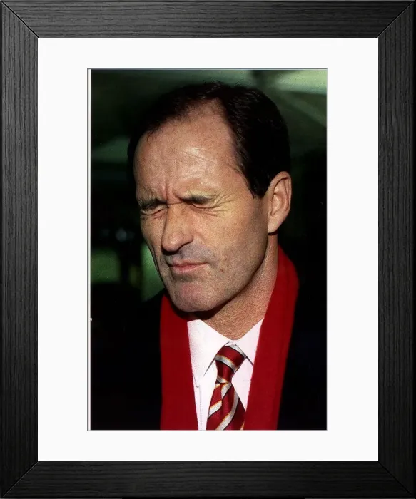 Framed Print : George Graham Assenal Manager December 1995 Framed Print : George Graham Assenal Manager December 1995