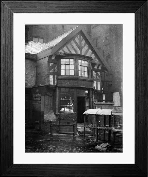 Framed Print : 01039835 Framed Print : 01039835