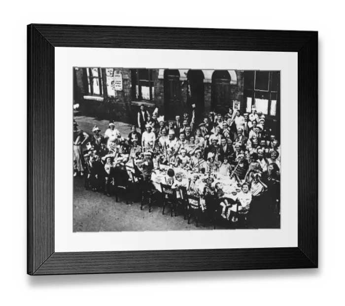 Framed Print : Birmingham Celebrates His Majesty King George V and Her Majesty Queen Mary Silver Jubilee