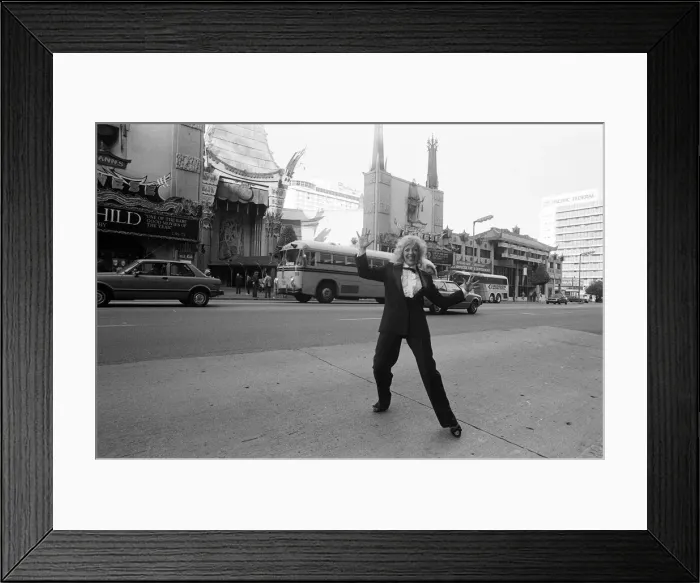 Framed Print : Julie Goodyear in Hollywood, California. 21st November 1982