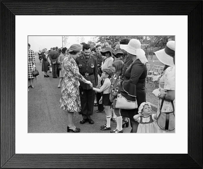 Framed Print : Queen Elizabeth II visiting Royal Signals, Catterick, Richmondshire, North Yorkshire Framed Print : Queen Elizabeth II visiting Royal Signals, Catterick, Richmondshire, North Yorkshire