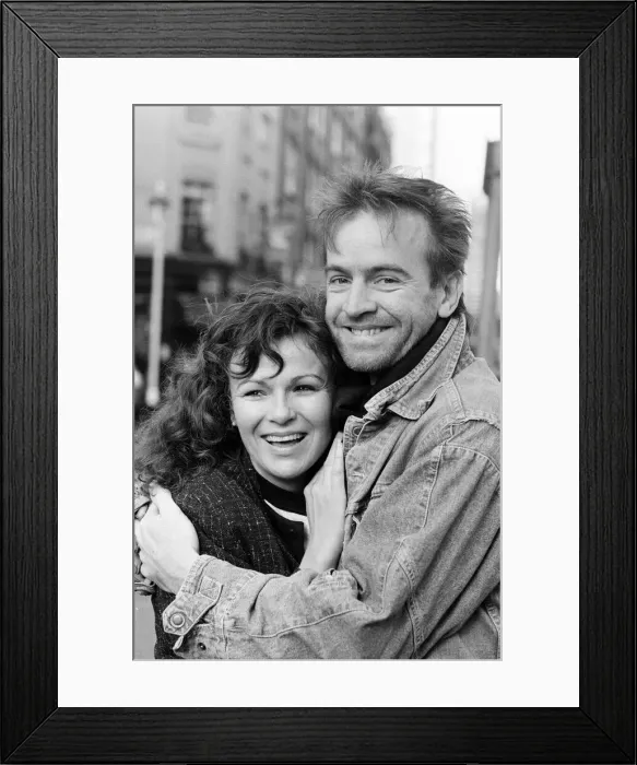 Framed Print : Julie Walters and Ian Charleson play the two central roles in the National Theatre Framed Print : Julie Walters and Ian Charleson play the two central roles in the National Theatre