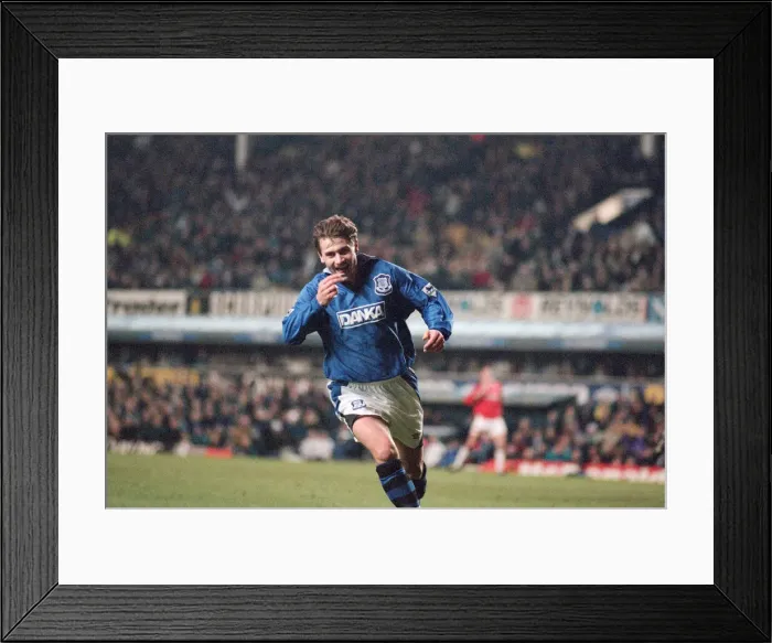 Framed Print : English Premier League match at Goodison Park. Everton 4 v Middlesbrough 0 Framed Print : English Premier League match at Goodison Park. Everton 4 v Middlesbrough 0