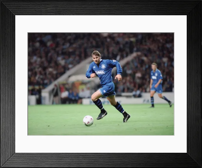 Framed Print : English Premier League match at Maine Road. Manchester City 0 v Everton 2 Framed Print : English Premier League match at Maine Road. Manchester City 0 v Everton 2