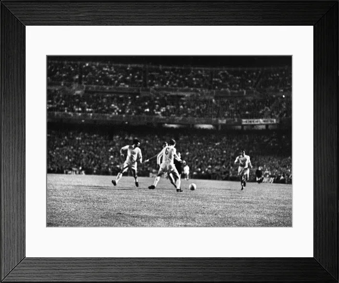 Framed Print : European Cup Semi Final Second Leg match at the Santiago Bernabeu Stadium in Madrid Framed Print : European Cup Semi Final Second Leg match at the Santiago Bernabeu Stadium in Madrid