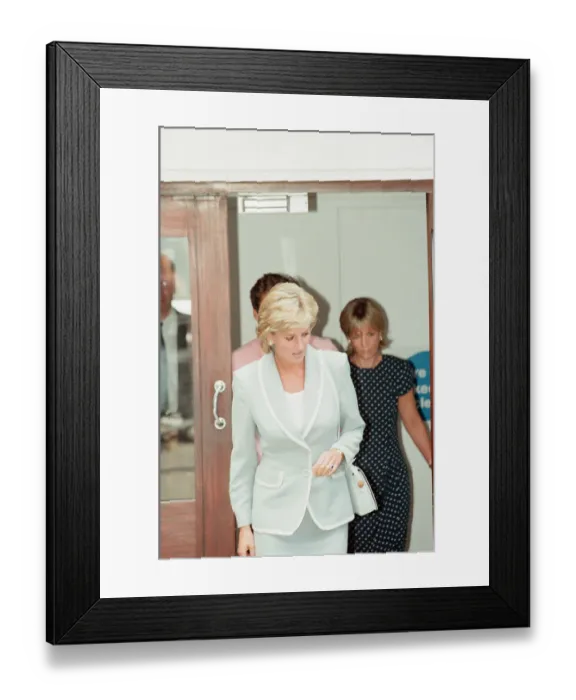 Framed Print : Princess Diana, keeps her first engagement as a divorced woman Framed Print : Princess Diana, keeps her first engagement as a divorced woman