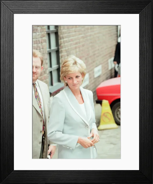 Framed Print : Princess Diana, keeps her first engagement as a divorced woman Framed Print : Princess Diana, keeps her first engagement as a divorced woman