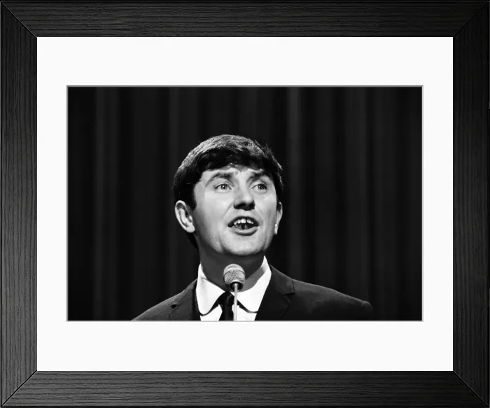 Framed Print : Comedian Jimmy Tarbuck rehearsing. 27th October 1963 Framed Print : Comedian Jimmy Tarbuck rehearsing. 27th October 1963