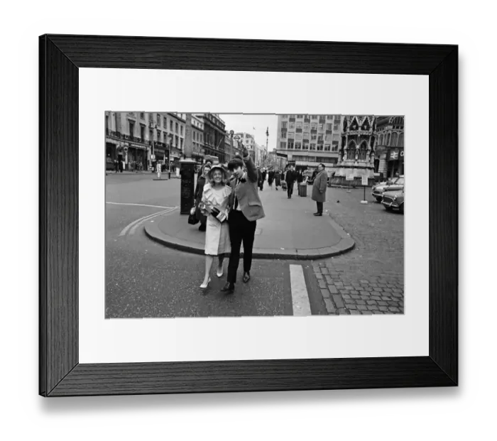 Framed Print : Jimmy Tarbuck in London with Miss Liverpool Maureen Martin. 28th February 1966