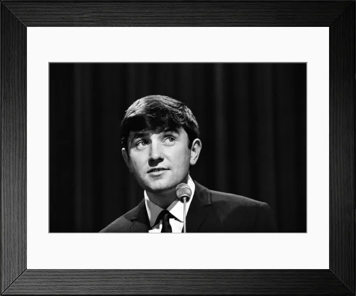 Framed Print : Comedian Jimmy Tarbuck rehearsing. 27th October 1963 Framed Print : Comedian Jimmy Tarbuck rehearsing. 27th October 1963