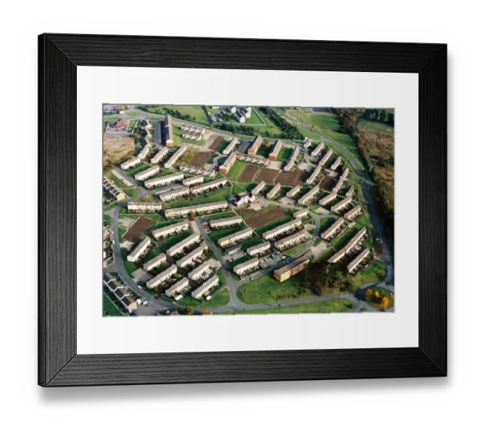 Framed Print : Aerial view of the Gurnos Estate, Merthyr Tydfil. 13th May 1988