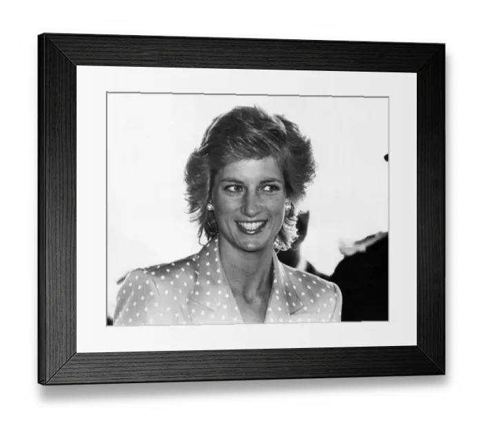 Framed Print : Princess Diana, HRH The Princess of Wales arrives at The Freeman Hospital in Newcastle Framed Print : Princess Diana, HRH The Princess of Wales arrives at The Freeman Hospital in Newcastle