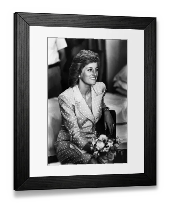 Framed Print : Princess Diana, HRH The Princess of Wales at The Freeman Hospital in Newcastle Upon Tyne Framed Print : Princess Diana, HRH The Princess of Wales at The Freeman Hospital in Newcastle Upon Tyne