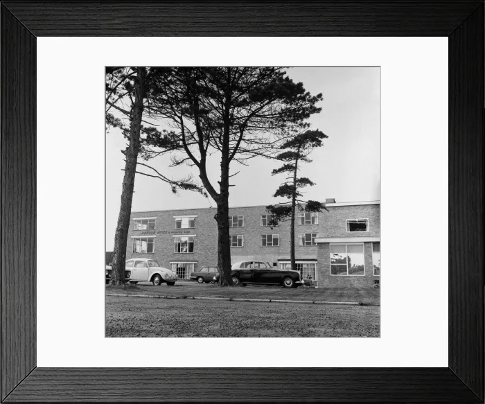Framed Print : The Marton Hotel & Country Club, Middlesbrough. 1971 Framed Print : The Marton Hotel & Country Club, Middlesbrough. 1971