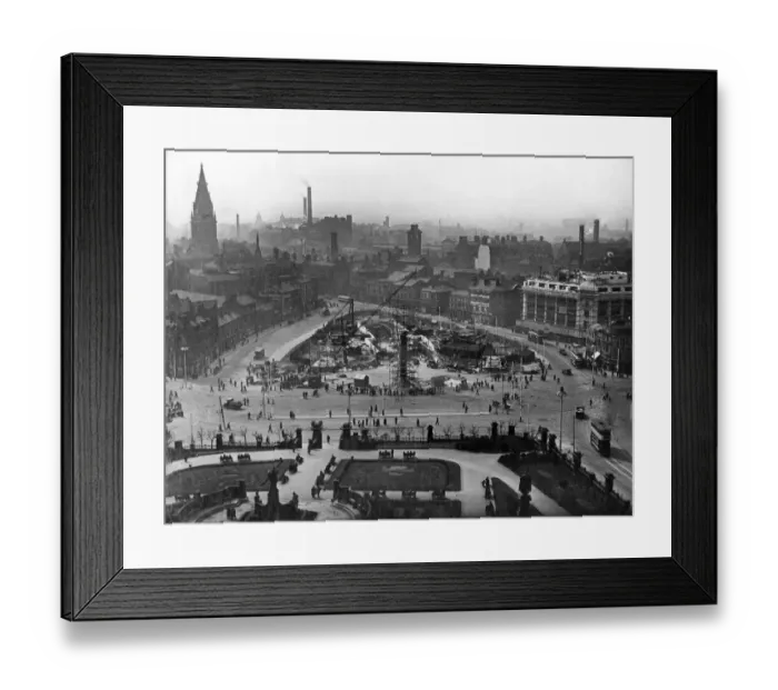 Framed Print : The Queensway Mersey Tunnel entrance, Liverpool, England 9th May 1934