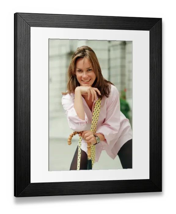 Framed Print : Tara Palmer Tomkinson - model and socialite and god daughter of Prince Charles Framed Print : Tara Palmer Tomkinson - model and socialite and god daughter of Prince Charles