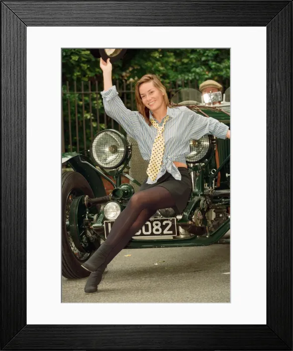 Framed Print : Tara Palmer Tomkinson - model and socialite and god daughter of Prince Charles Framed Print : Tara Palmer Tomkinson - model and socialite and god daughter of Prince Charles