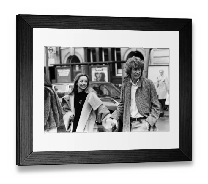 Framed Print : Tom Baker weds Lalla Ward at Chelsea Registry Office. 13th December 1980 Framed Print : Tom Baker weds Lalla Ward at Chelsea Registry Office. 13th December 1980