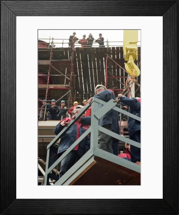 Framed Print : Prince Philip, Duke of Edinburgh, at Trafalgar John Brown Offshore module yard at Port