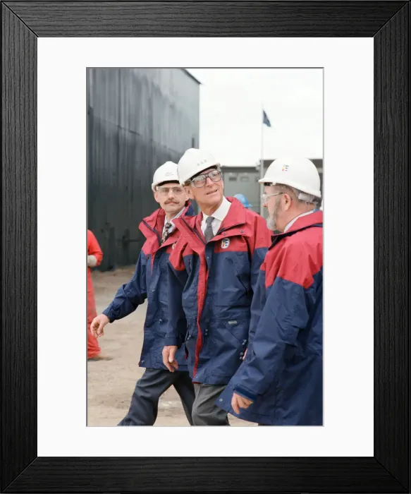 Framed Print : Prince Philip, Duke of Edinburgh, at Trafalgar John Brown Offshore module yard at Port Framed Print : Prince Philip, Duke of Edinburgh, at Trafalgar John Brown Offshore module yard at Port