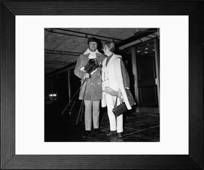 Framed Print : Comedian Jimmy Tarbuck returned home from his Caribbean holiday Framed Print : Comedian Jimmy Tarbuck returned home from his Caribbean holiday