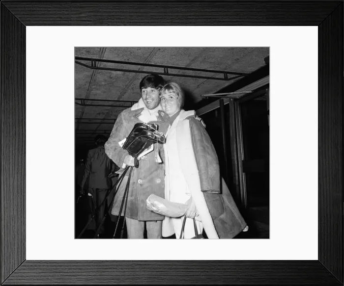 Framed Print : Comedian Jimmy Tarbuck returned home from his Caribbean holiday