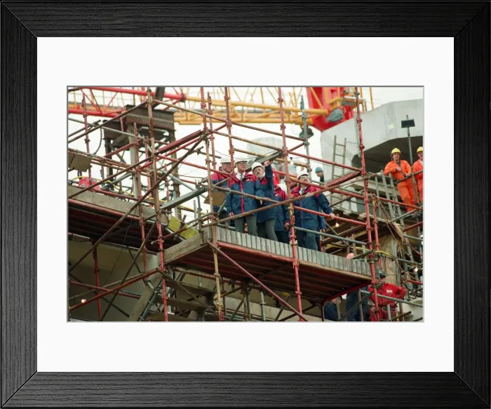 Framed Print : Prince Philip, Duke of Edinburgh, at Trafalgar John Brown Offshore module yard at Port Framed Print : Prince Philip, Duke of Edinburgh, at Trafalgar John Brown Offshore module yard at Port