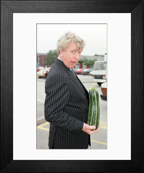 Framed Print : Tom Baker attends a photocall for ITV series Medics. 1st October 1991 Framed Print : Tom Baker attends a photocall for ITV series Medics. 1st October 1991