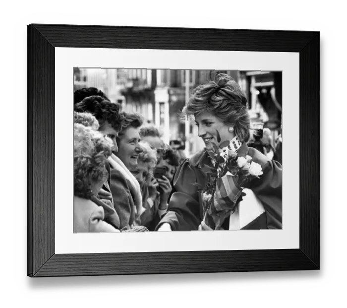 Framed Print : Smiles and flowers greet HRH The Princess of Wales, Princess Diana in Moseley Street Framed Print : Smiles and flowers greet HRH The Princess of Wales, Princess Diana in Moseley Street