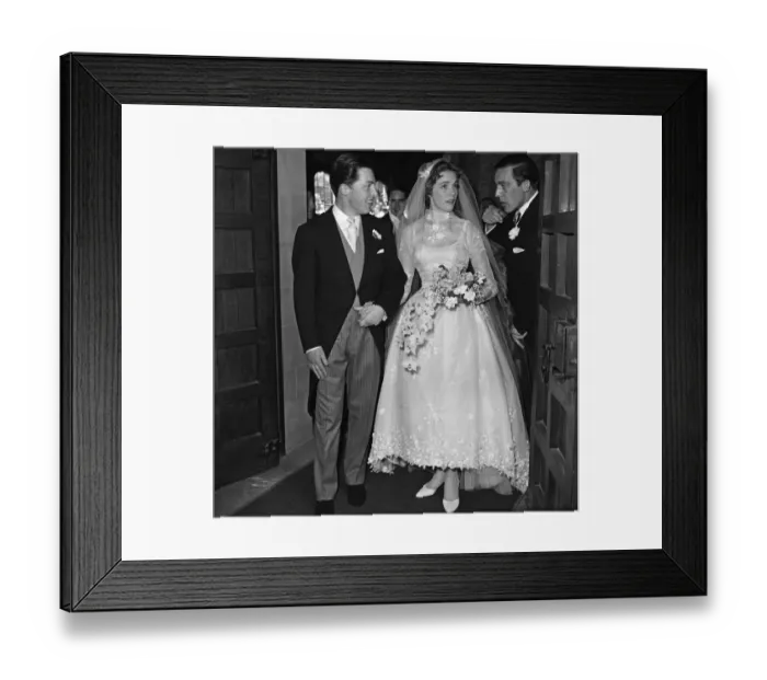 Framed Print : The wedding of Julie Andrews and Tony Walton at St Mary Oatlands Church, Weybridge Framed Print : The wedding of Julie Andrews and Tony Walton at St Mary Oatlands Church, Weybridge