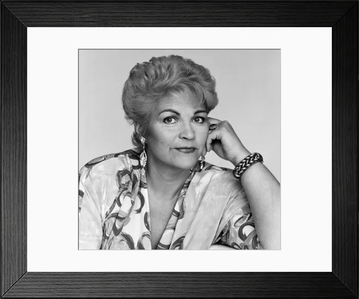 Framed Print : Studio portrait of actress Pam St. Clement. 26th February 1988 Framed Print : Studio portrait of actress Pam St. Clement. 26th February 1988