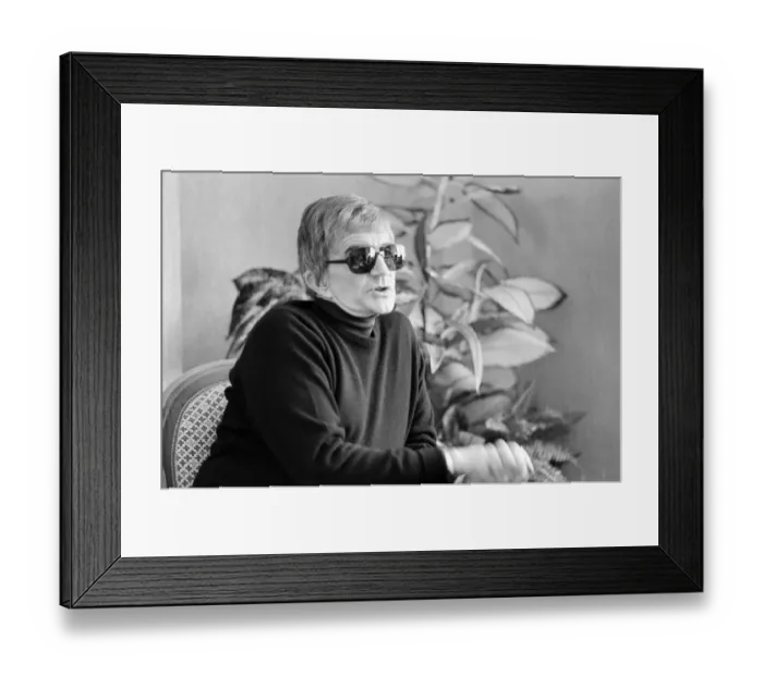 Framed Print : Director Blake Edwards. 15th June 1981 Framed Print : Director Blake Edwards. 15th June 1981