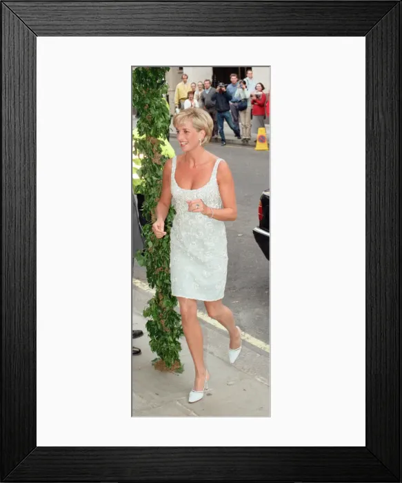 Framed Print : Diana, Princess of Wales arrives for a private viewing and reception at Christies in Framed Print : Diana, Princess of Wales arrives for a private viewing and reception at Christies in