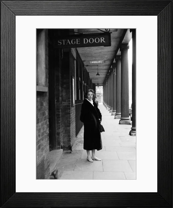 Framed Print : Actress Julie Andrews outside Theatre Royal, Drury Lane. 7th April 1958 Framed Print : Actress Julie Andrews outside Theatre Royal, Drury Lane. 7th April 1958