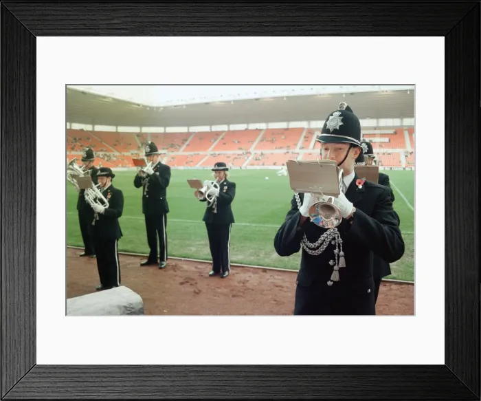 Framed Print : Middlesbroughs official opening of their new Riverside Stadium in a friendly against Framed Print : Middlesbroughs official opening of their new Riverside Stadium in a friendly against