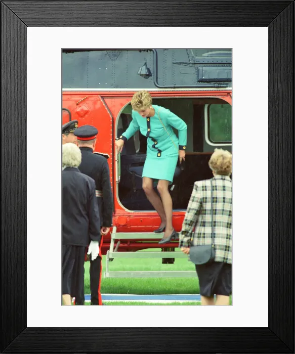 Framed Print : HRH The Princess of Wales, Princess Diana, meets to locals of Bury St Edmunds, Suffolk Framed Print : HRH The Princess of Wales, Princess Diana, meets to locals of Bury St Edmunds, Suffolk